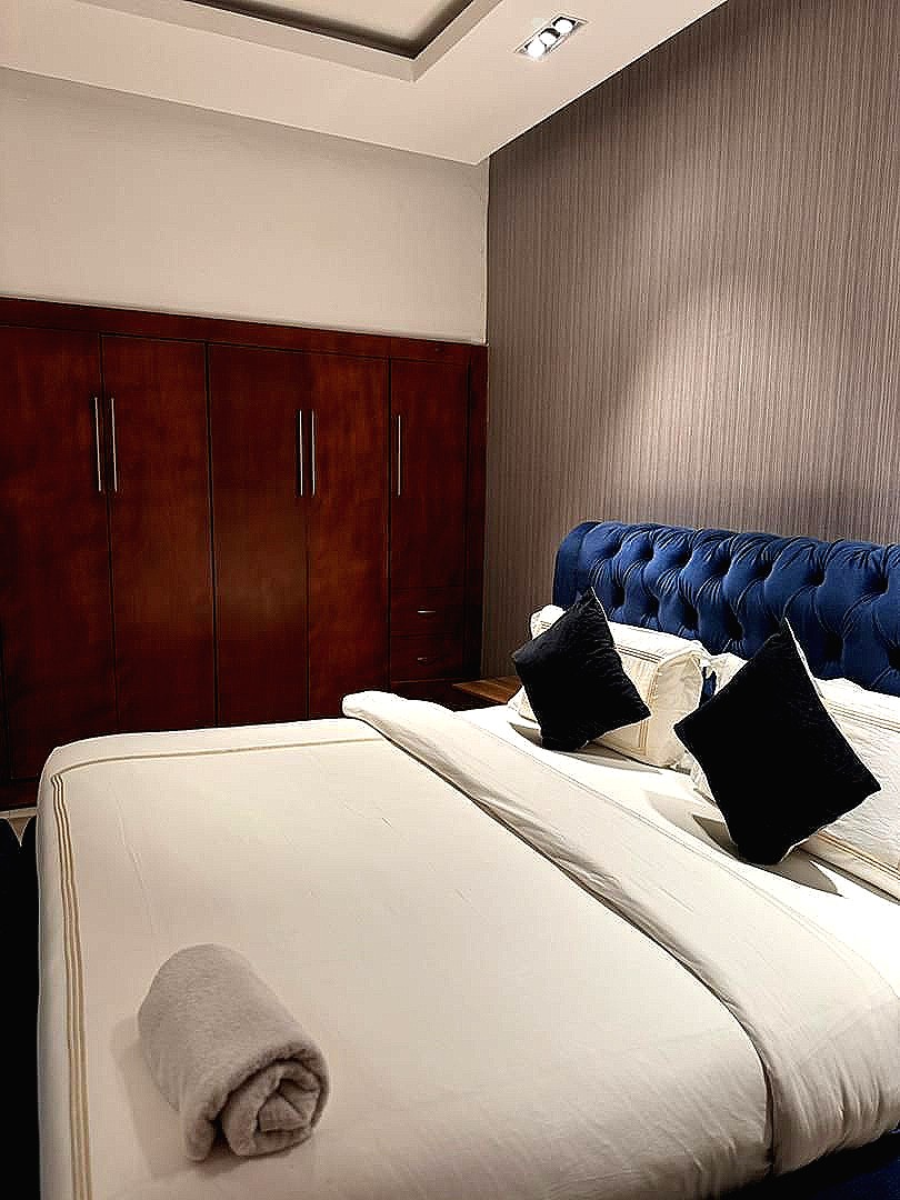 Upscale 3-Bedroom Apartment in Ikoyi — photo 5